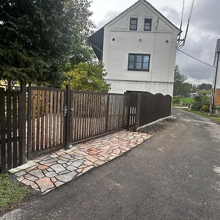 Pod Milesovkou * Milesov